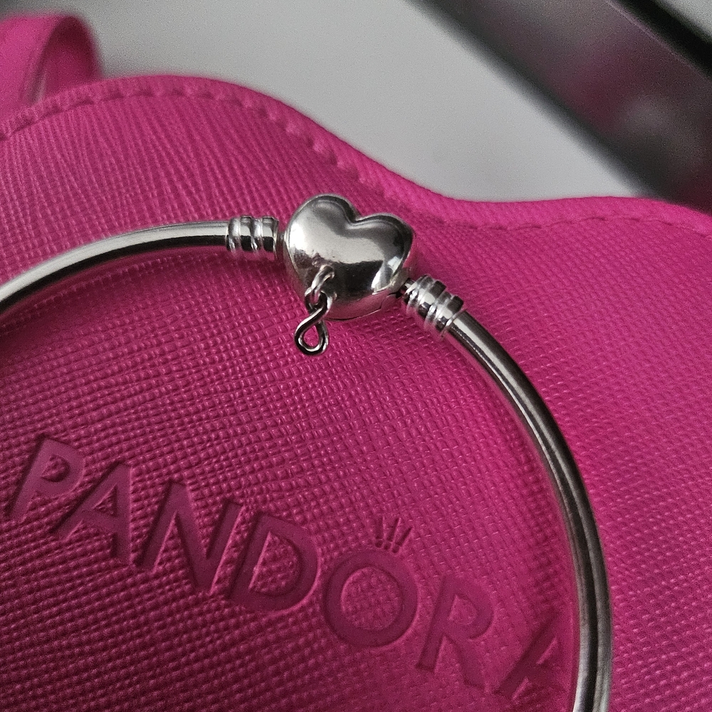 Pandora Silver Heart Charm Bracelet - Picture 3 of 5